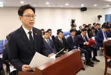 배경훈 부총리 "R&amp;D 예산 삭감으로 피해 입은 모든 분께 사과"