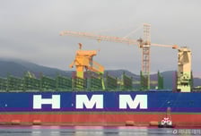 한국해운협회 "포스코 HMM 인수 검토 철회해야"