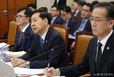 구윤철 부총리 "소비쿠폰, 경기 진작시켜…경제 반등 위해 죽을힘"