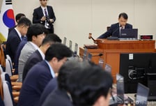 쿠팡 김범석, 또 국정감사 증인 소환…"불출석 땐 법적 조치"