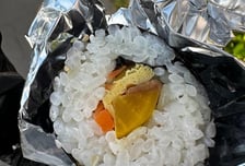 또 지역 축제서…단무지·계란 한 줄, 4000원짜리 김밥 '논란'