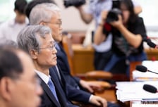 끝까지 고성 오간 대법원 국감...조희대 "신뢰받는 사법부로 거듭날 것"