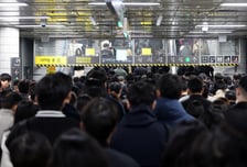 "회사 지각하겠네" 7호선 장암행 열차 운행 재개됐지만…지연 불가피