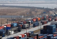 "물동량 16% 감소"…미·중 갈등 격화에 글로벌 해운 '경고등'