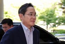 이재용 회장의 승부수, '반성문 1년' 그 후...삼성이 달라졌다