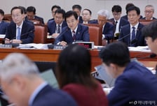 정동영 "남북 두 국가론, 정부 입장될 것"…野 "헌법상 北 국가 아냐"