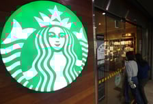 "얼마나 심했으면" 꾹 참던 스타벅스 결단…외부음식 '전면' 금지