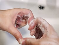 환절기 호흡기 질환, 화장실서 하는 '이것'으로 20% 예방