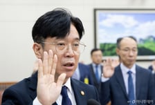 '노란봉투법 혼란' 우려에...김영훈 "노동쟁의 여부 판정기구 설치 검토"