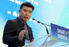 [사진]환영사 하는 이기복 한국원자력학회장