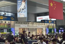 "한국 선크림 최고" 중국인 지갑 연다…'한한령' 이겨낸 콜마의 비결