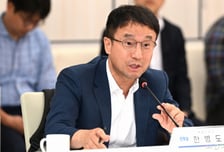 與한병도 "소방대원 피복 예산, 지역마다 편차…불만 해소해야"