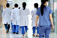 "위헌 소지 없다" 지역의사제 급물살, '제2 의정갈등' 우려도