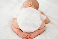 모텔서 낳은 아이 굶겨 죽이고 쓰레기 더미 방치…"어려서 겁났다"