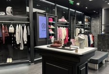 샤넬 옆자리 꿰찬 'K브랜드'…중국 큰 손 한번에 10벌씩 사간다[르포]