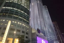 [르포]"일본 가려다 한국 갑니다" 갈비 뜯고 '골든' 흥얼…말레이도 '열광'