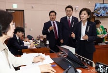 국민의힘 "추미애 법사위원장 회의진행, 도 넘었다...법 개정할 것"