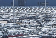 자동차 관세 '15%' 초읽기…  현대차, 수익 개선 기대감