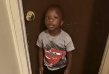 안경부터 벗기고…뇌전증 엄마 쓰러지자 세살 아들이 목숨 구했다