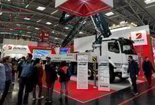 "트럼프-푸틴, 2주 내 종전 논의" 소식에 전진건설로봇 13%↑