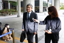 조태용 전 국정원장, 내란특검 2차 출석…피의자 신분