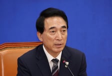 與 "용산, 김현지 국감 출석 반대한 적 없어…국힘 정치공세에 판 깨져"