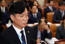 노동부장관, SK에너지 울산공장 수소폭발 사고 엄정 수사 지시