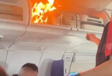 "빨리!" 승객들 비명…인천행 여객기 화재로 상하이 비상착륙[영상]