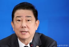 [속보]與김병기 "캄보디아 軍 투입? 정보기관과 달라 신중해야"