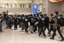 '캄보디아 송환자' 수사 속도… 64명 전원 구속여부 촉각