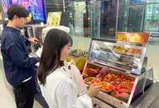 기온 '뚝' 겨울 간식 '쑥'…GS25 군고구마 매출 176% 올랐다