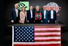 엔비디아, 첨단 AI칩 블랙웰 미국서 생산시작…"트럼프 비전 실현"