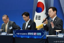 이재명 대통령 "방산기술, 산불 진화에 활용…개발되면 적극 도입"