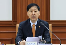 지방선거 얽혀 '셈법' 더 복잡… 당장 '보유세 카드' 어려울듯