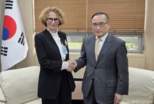 위성락 안보실장, 나토 사무차장 만나 "방산 협력 강화하자"