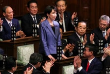 '여자 아베' 다카이치 총리 "한국 김·드라마 좋아해"…우경화 의식 '러브콜'
