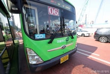 [단독]"마을버스 불만·민원 많아"..서울 자치구도 '준공영제' 검토 착수