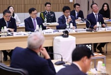 "한국인 100여명 소재 파악 안 돼"…여야, 캄보디아서 대사관 대응 질책