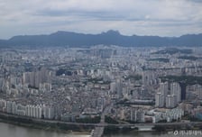 "사생활 노출? 그래도 일단 사" 1층도 '5억' 껑충…몸값 확 뛰었다