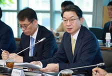 "채무조정은 사람 살리는 금융"…이억원표 '채무조정' 전면 개편