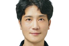 길 걷다 쓰러져 뇌사…"아들 마지막 소원" 3명 살리고 하늘로