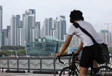 당첨됐어도 집 날릴 판? 청약 시장도 '패닉'…중도금 대출 한도 40%로 썸네일