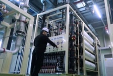 반도체 필수 소재 '초순수' 국산화 성공…SK하이닉스 공급 본격화