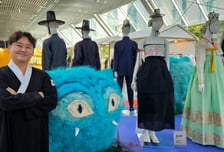 7만9천원에 풀빌라·낚시·회까지?…"외국인도 혹해" 파격 할인 비결