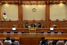 헌재, '노란봉투법' 헌법소원 각하…"노조 없는 기업들, 부적격"