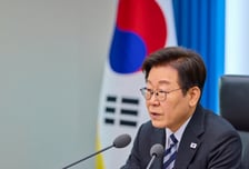 李 "사정기관이 불법 덮고 사건 조작… 기강문란 단죄해야"