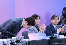 [속보]이재명 대통령, 대구 찾아 "박정희 전 대통령, 산업화 큰 업적…새 시대, 새 정책으로"