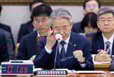 '금품 수수 의혹' 강호동 회장 집중 추궁…금융사고·보이스피싱 도마