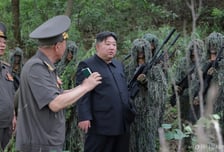 [기자수첩] 북한 규탄 못하는 '국민의 군대'