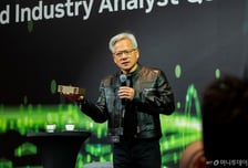 젠슨 황 15년만 韓 방문…이재용·최태원 연쇄 회동에 'AI 빅딜' 주목